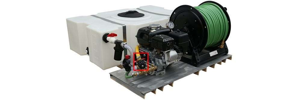 Where the Straight hose barb is located as part of the Spraying Rig unit